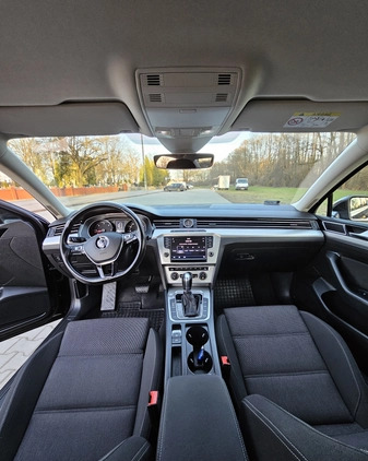 Volkswagen Passat cena 66900 przebieg: 165000, rok produkcji 2015 z Iłowa małe 22
